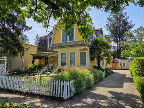 150-152 W 8th Street Santa Rosa CA 95401