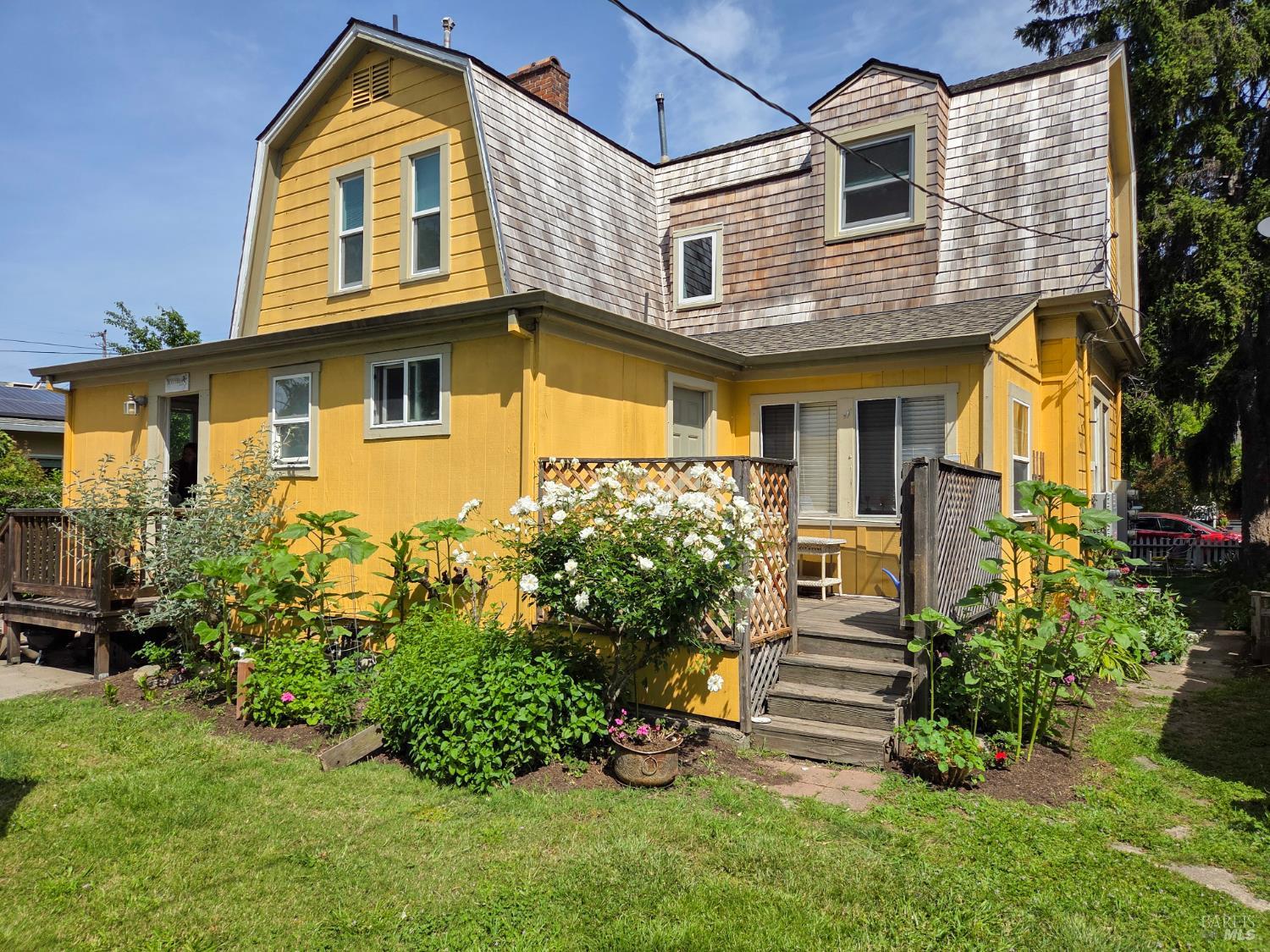 150-152 W 8th Street Santa Rosa CA 95401