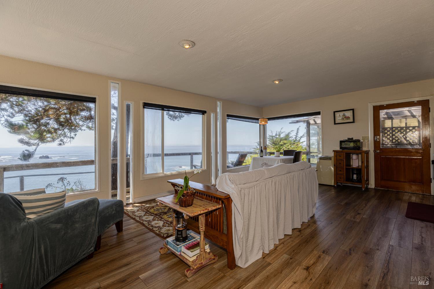 Albion CA 95410