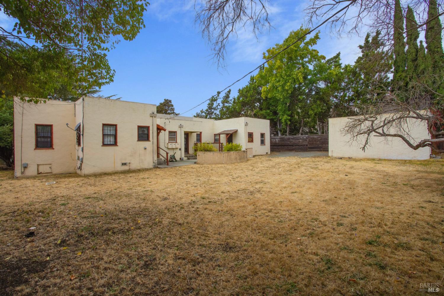 1044 Tuolumne Street Vallejo CA 94590