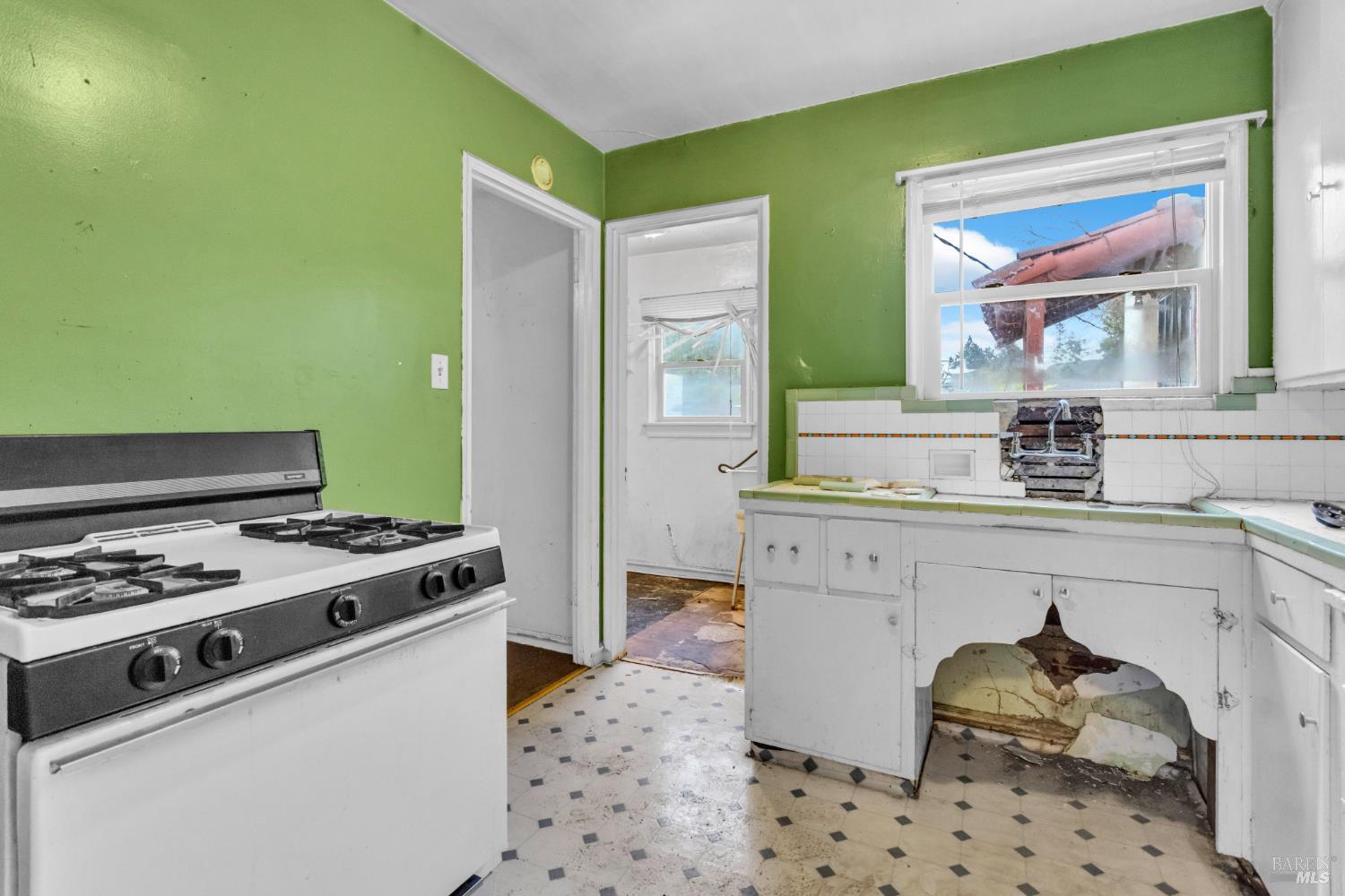 1044 Tuolumne Street Vallejo CA 94590
