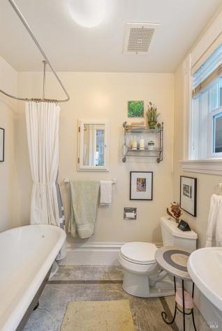 418 Humboldt Street Santa Rosa CA 95404