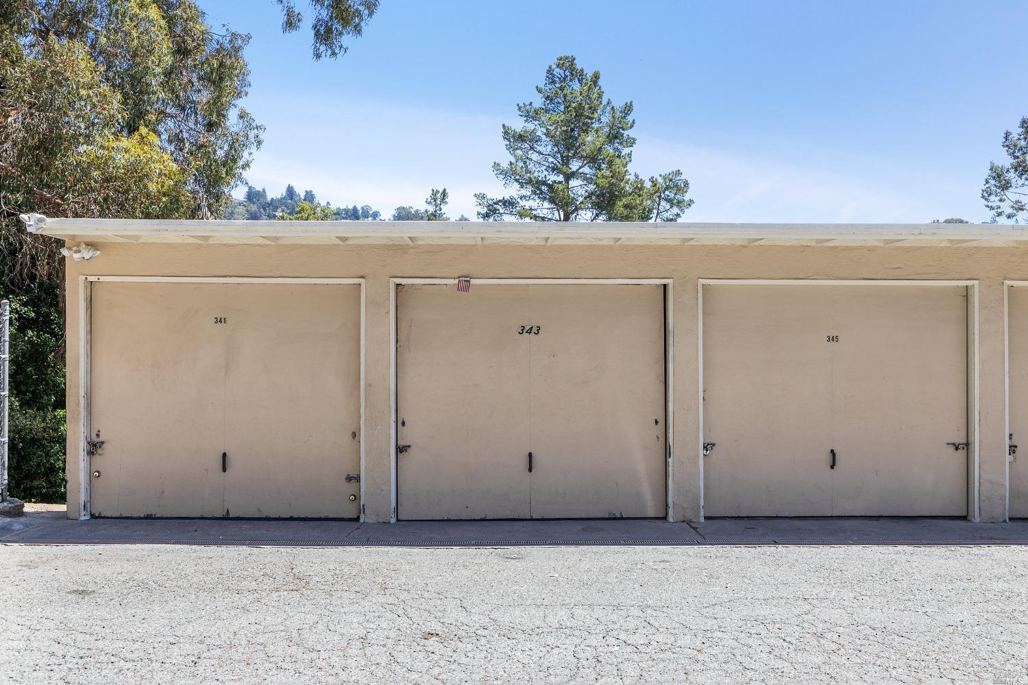 343 Somerset Road Oakland CA 94611
