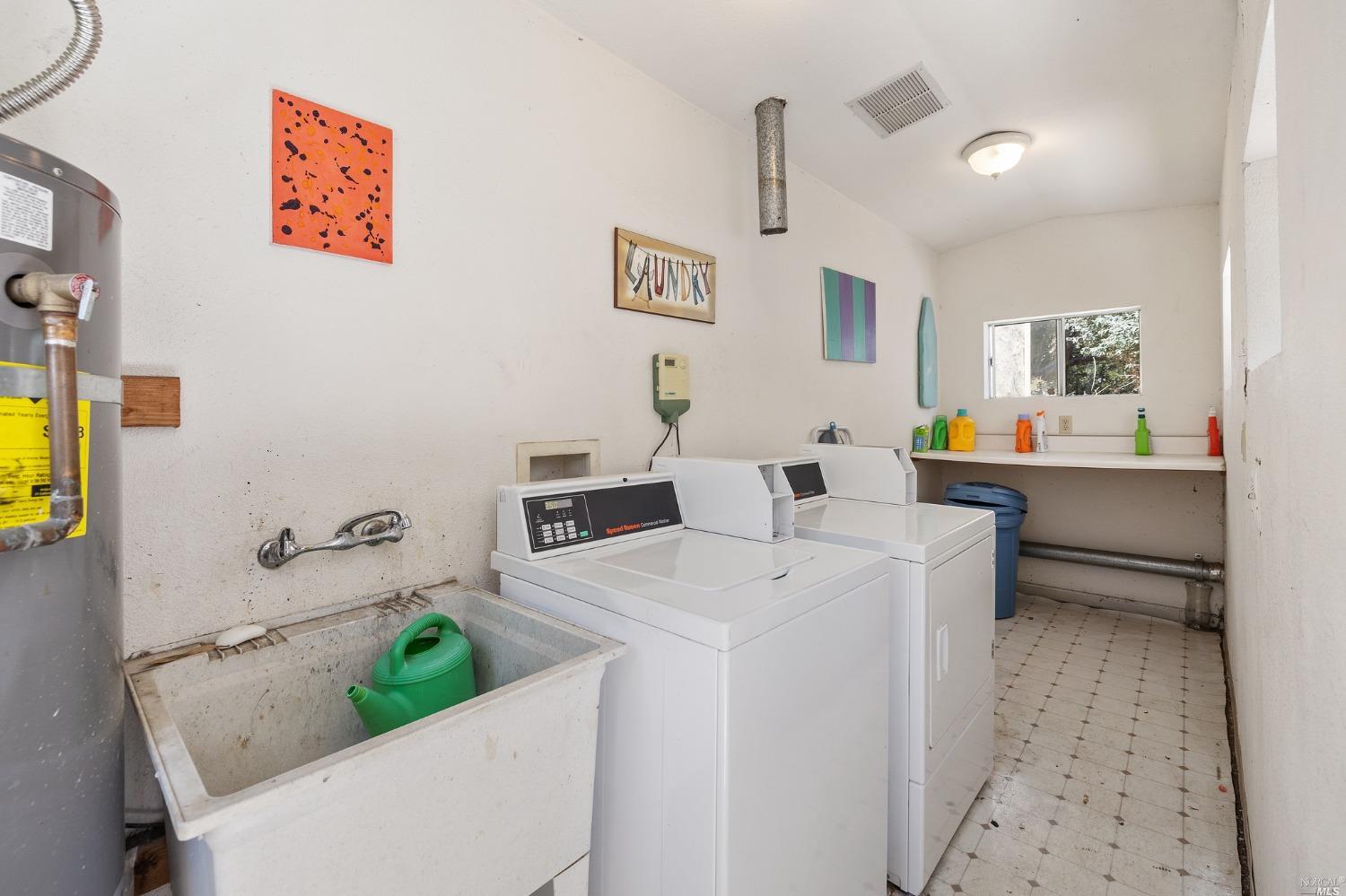 343 Somerset Road Oakland CA 94611