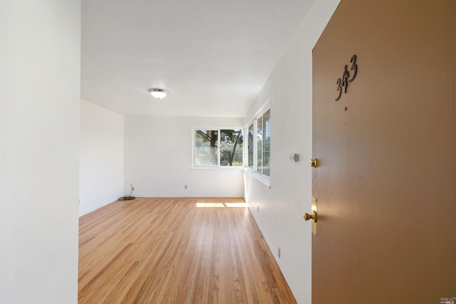 343 Somerset Road Oakland CA 94611