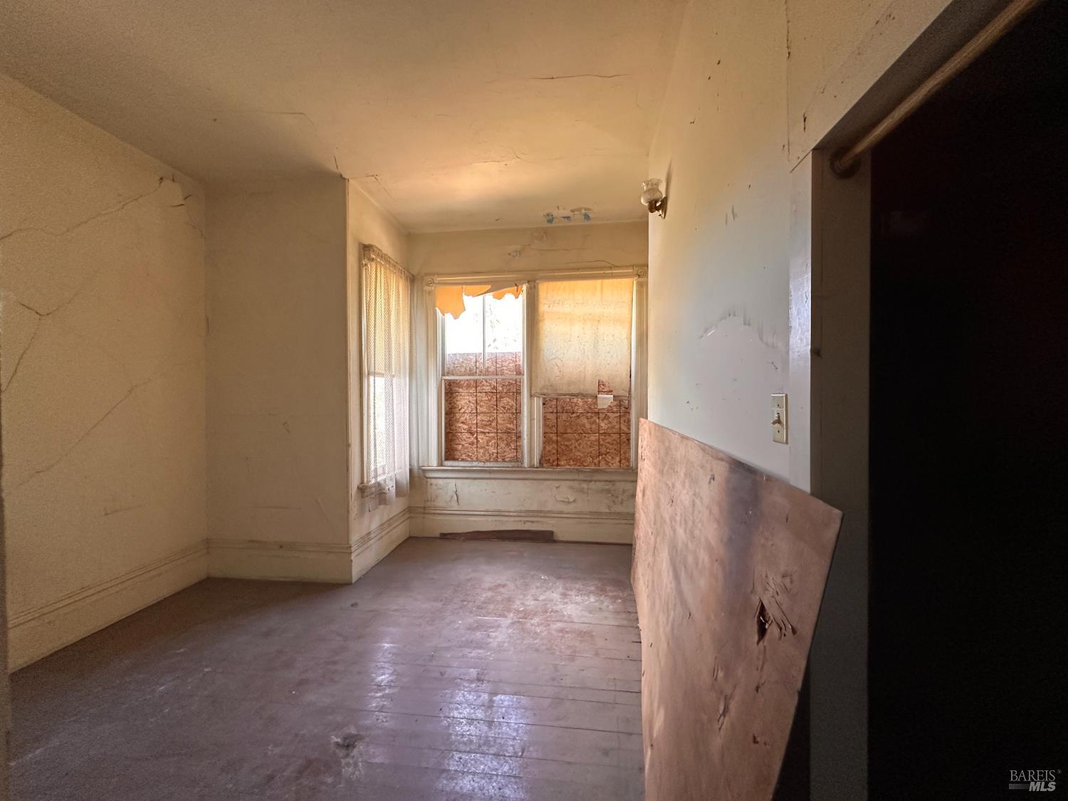 131 Coombs Street Napa CA 94559