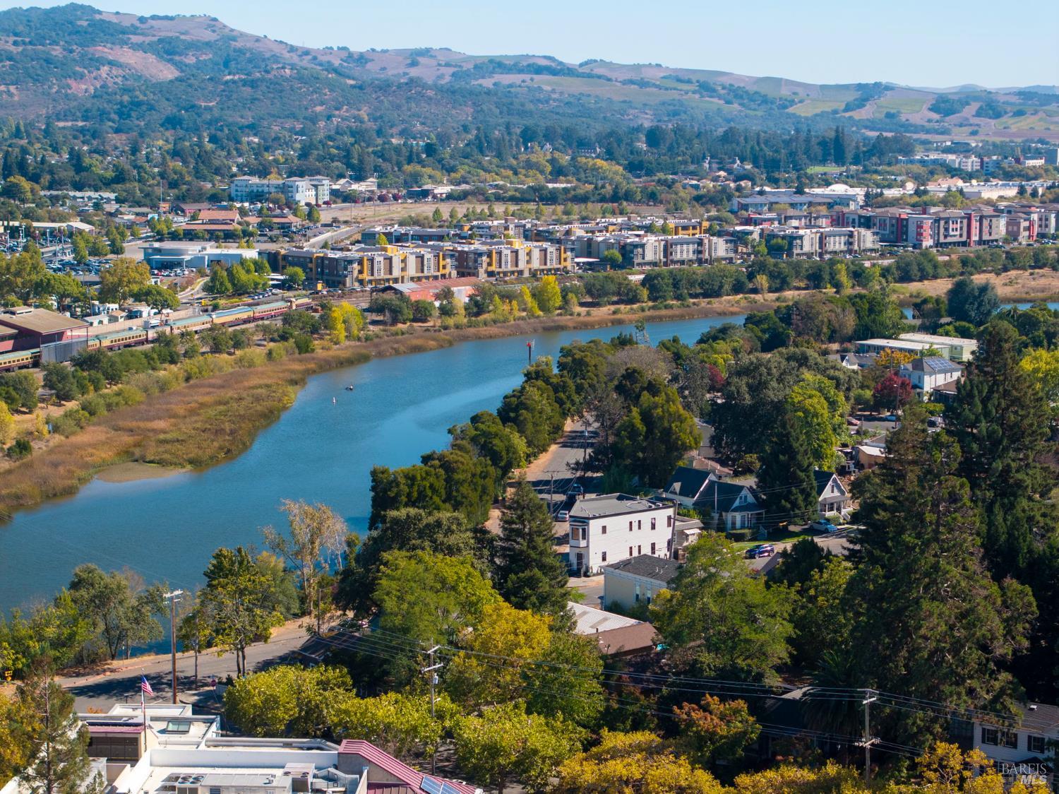 585 Riverside Drive Napa CA 94559