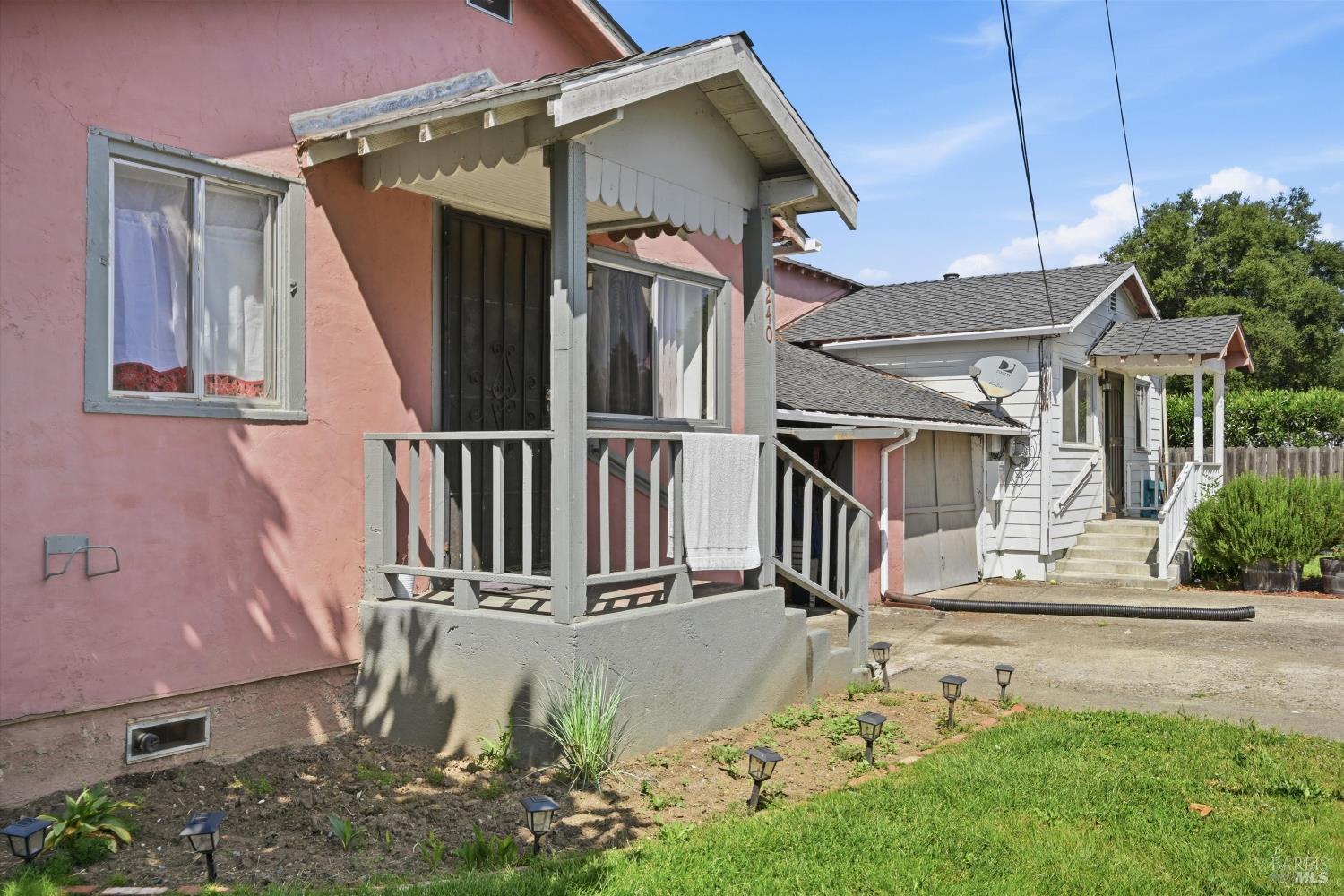 1236 El Centro Avenue Napa CA 94558
