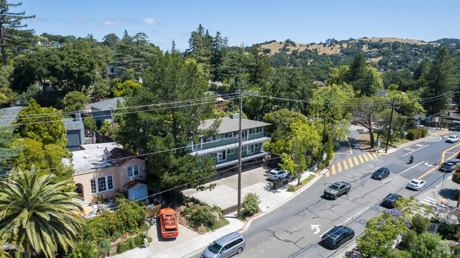 1562 Sir Francis Drake Boulevard San Anselmo CA 94960