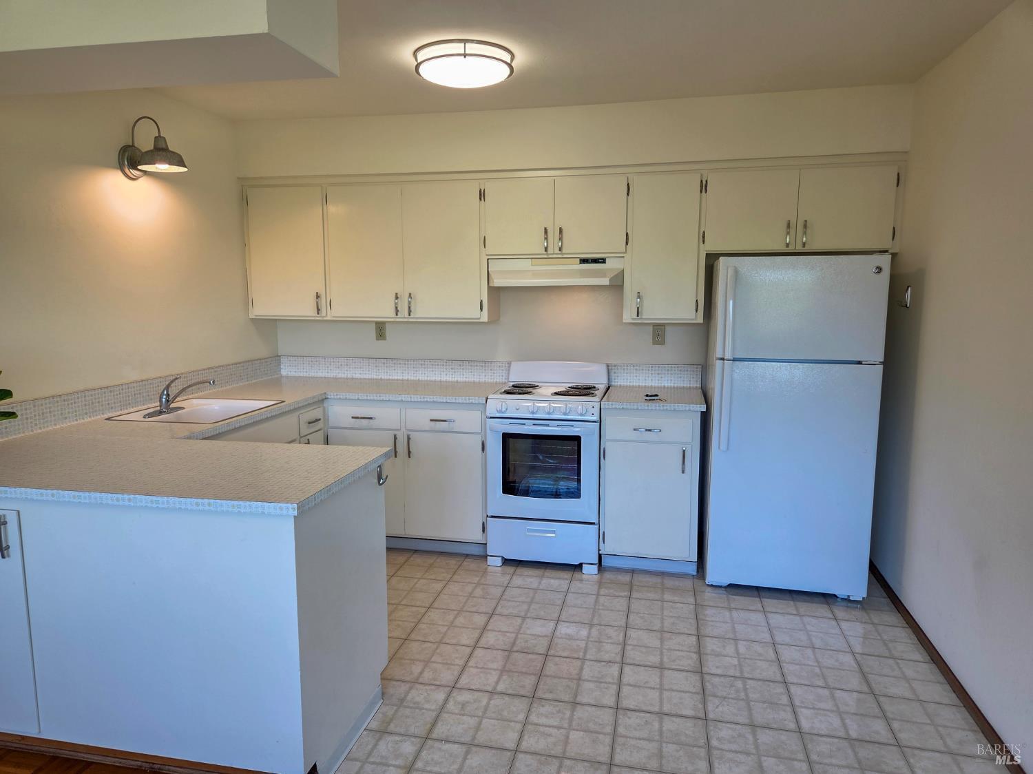 1562 Sir Francis Drake Boulevard San Anselmo CA 94960