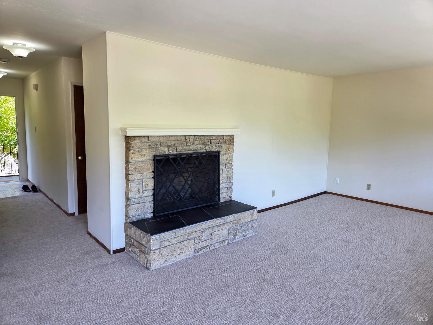 1562 Sir Francis Drake Boulevard San Anselmo CA 94960