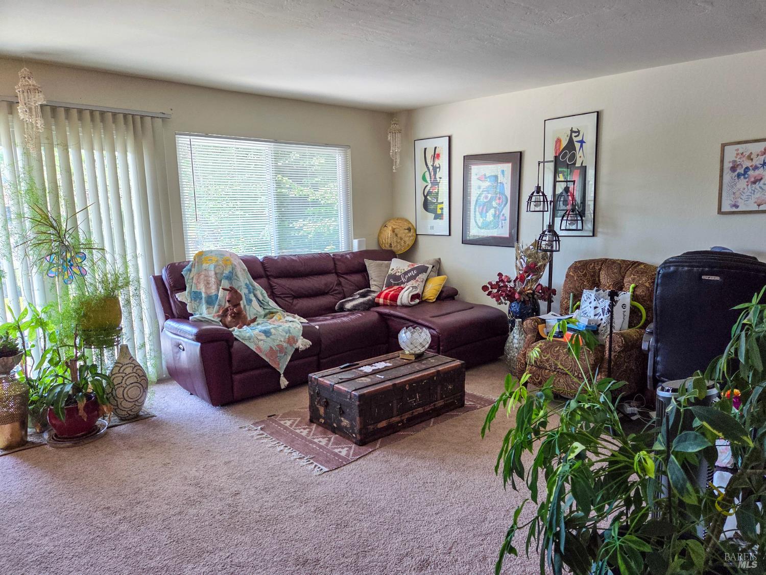 1562 Sir Francis Drake Boulevard San Anselmo CA 94960
