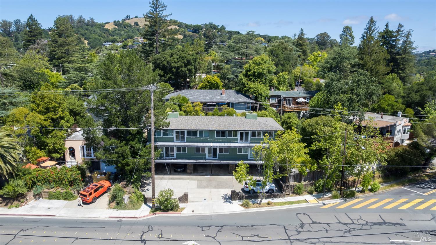 1562 Sir Francis Drake Boulevard San Anselmo CA 94960