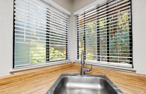 14571 Canyon 1 Road Guerneville CA 95446