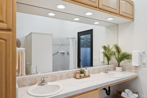 14 Angelica Court Novato CA 94947