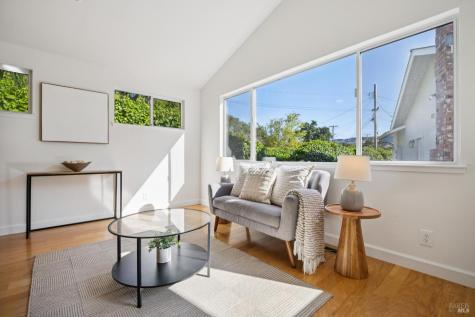 14 Angelica Court Novato CA 94947