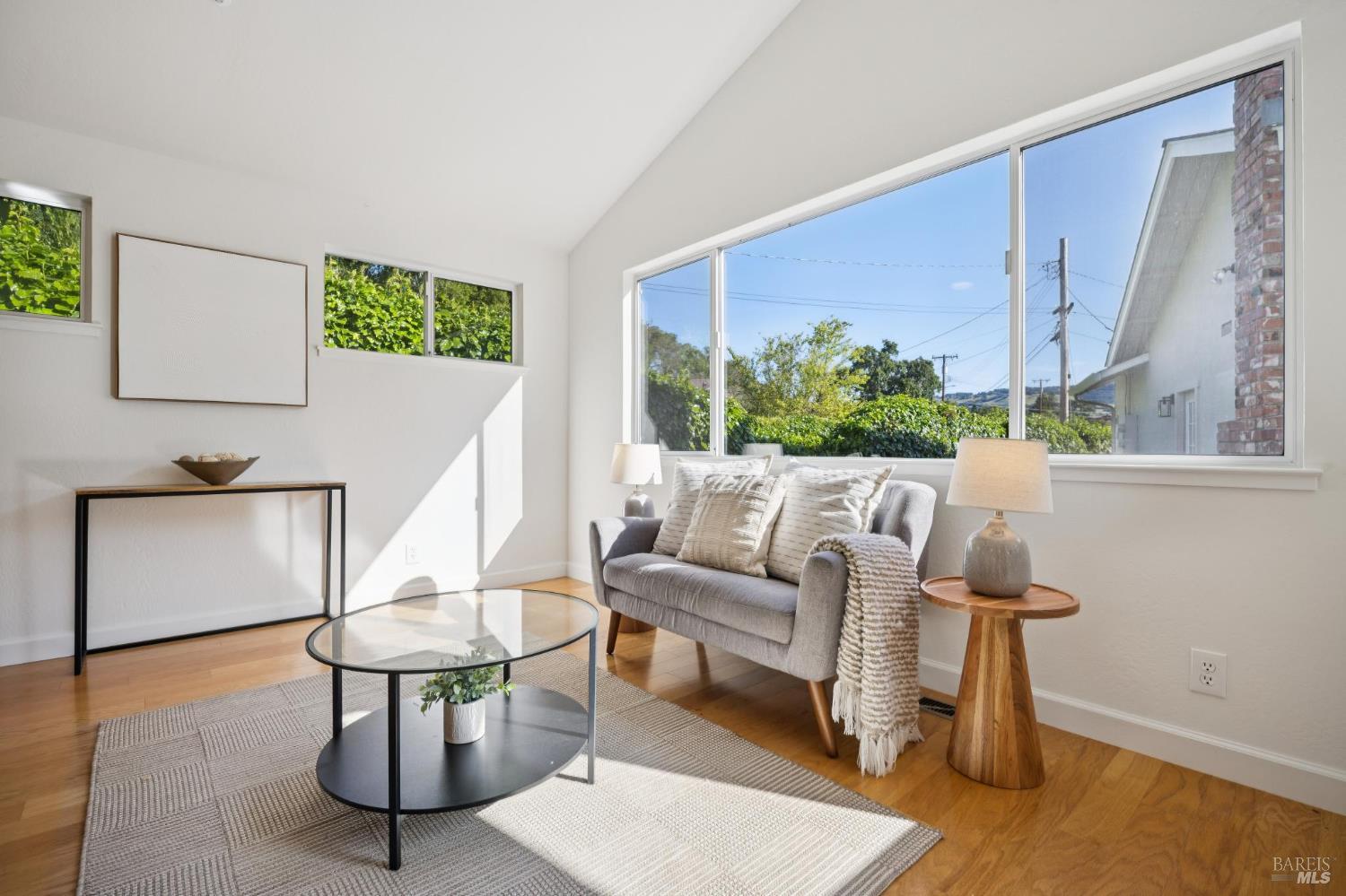 14 Angelica Court Novato CA 94947