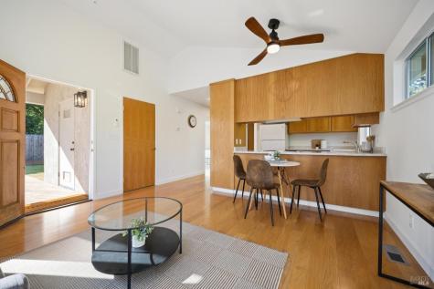 14 Angelica Court Novato CA 94947