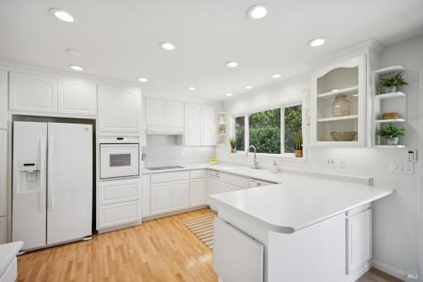 14 Angelica Court Novato CA 94947