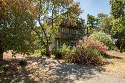 19550 8th Street E Sonoma CA 95476