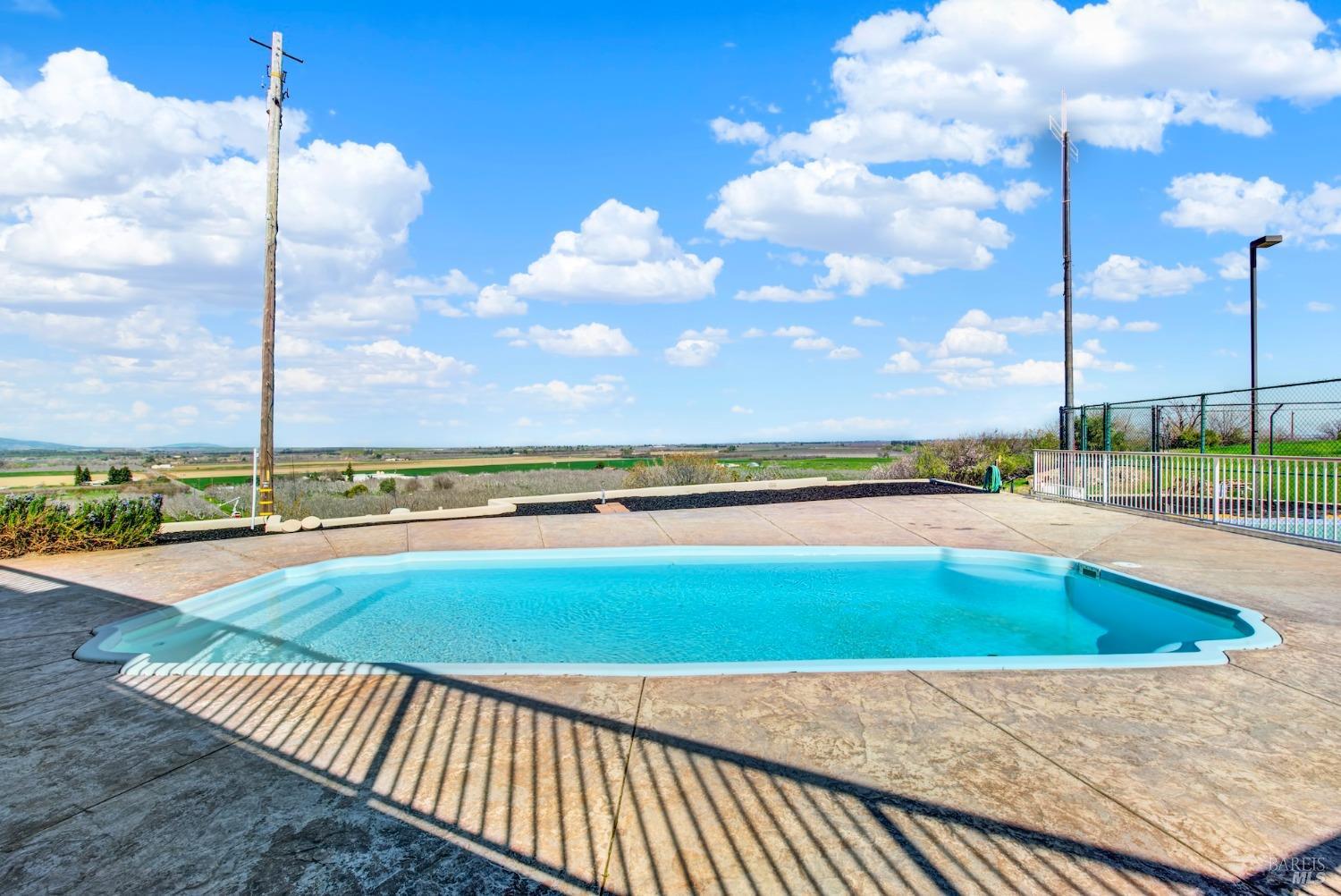 8560 Holmes Lane Winters CA 95694