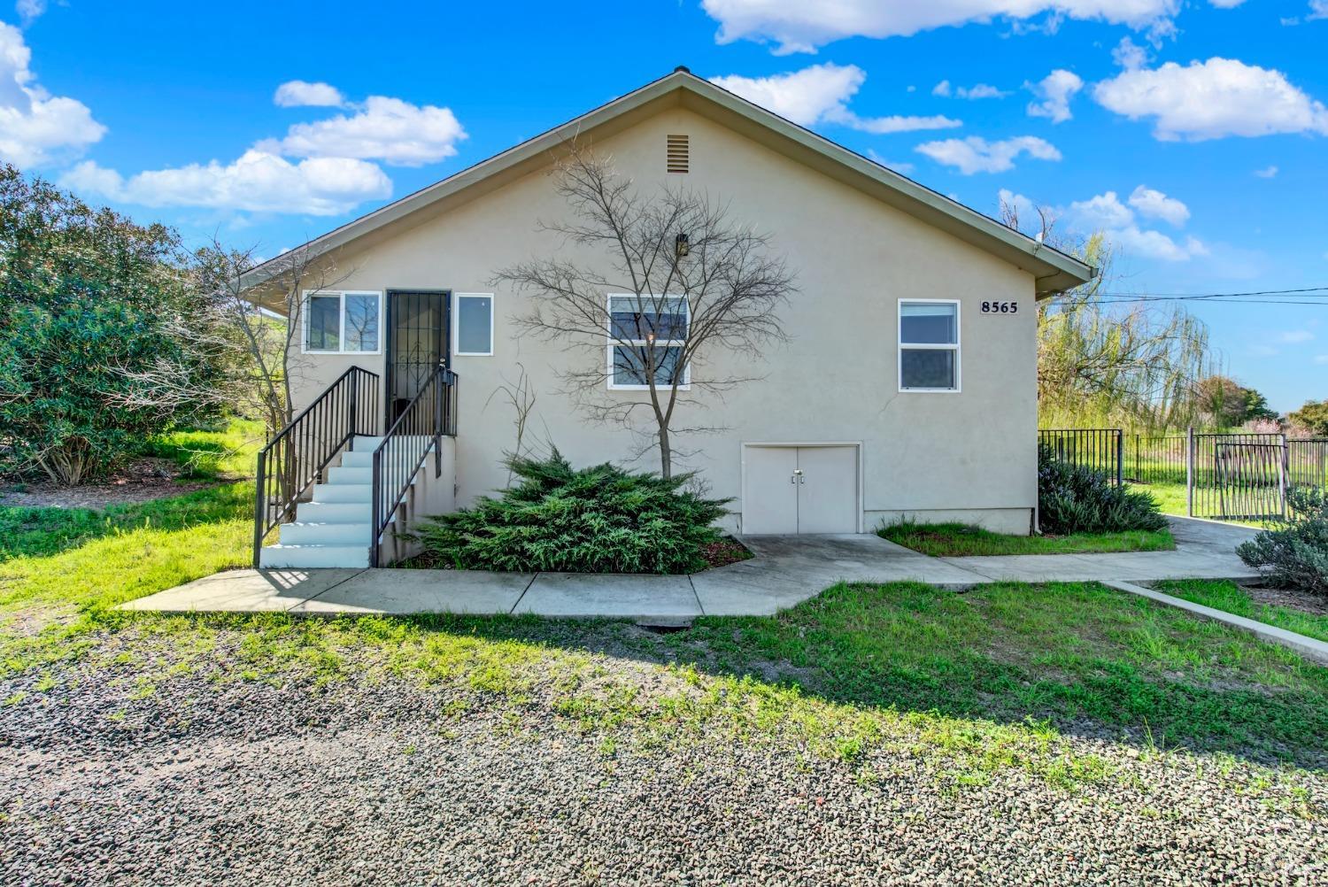8560 Holmes Lane Winters CA 95694