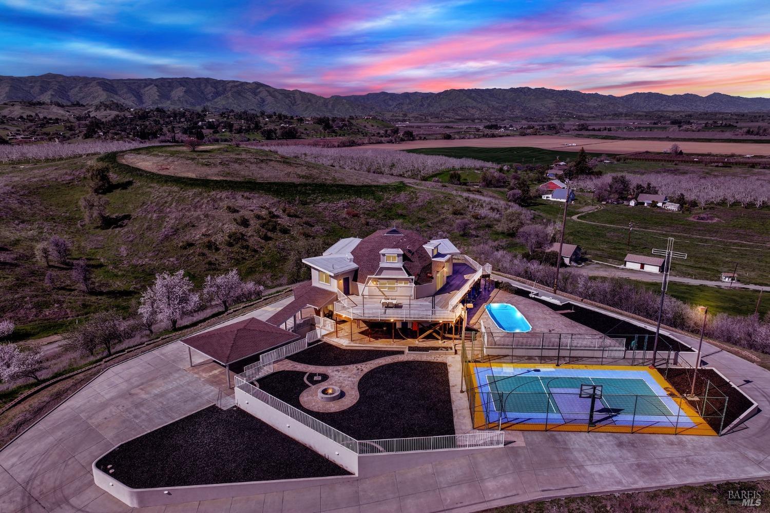 8560 Holmes Lane Winters CA 95694