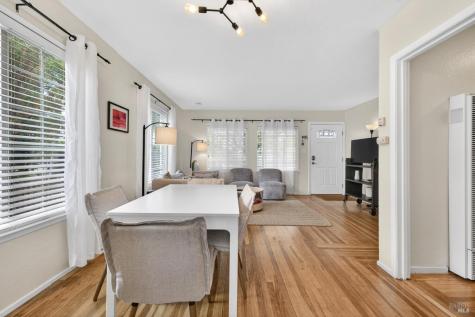 327 Vallejo Street Petaluma CA 94952