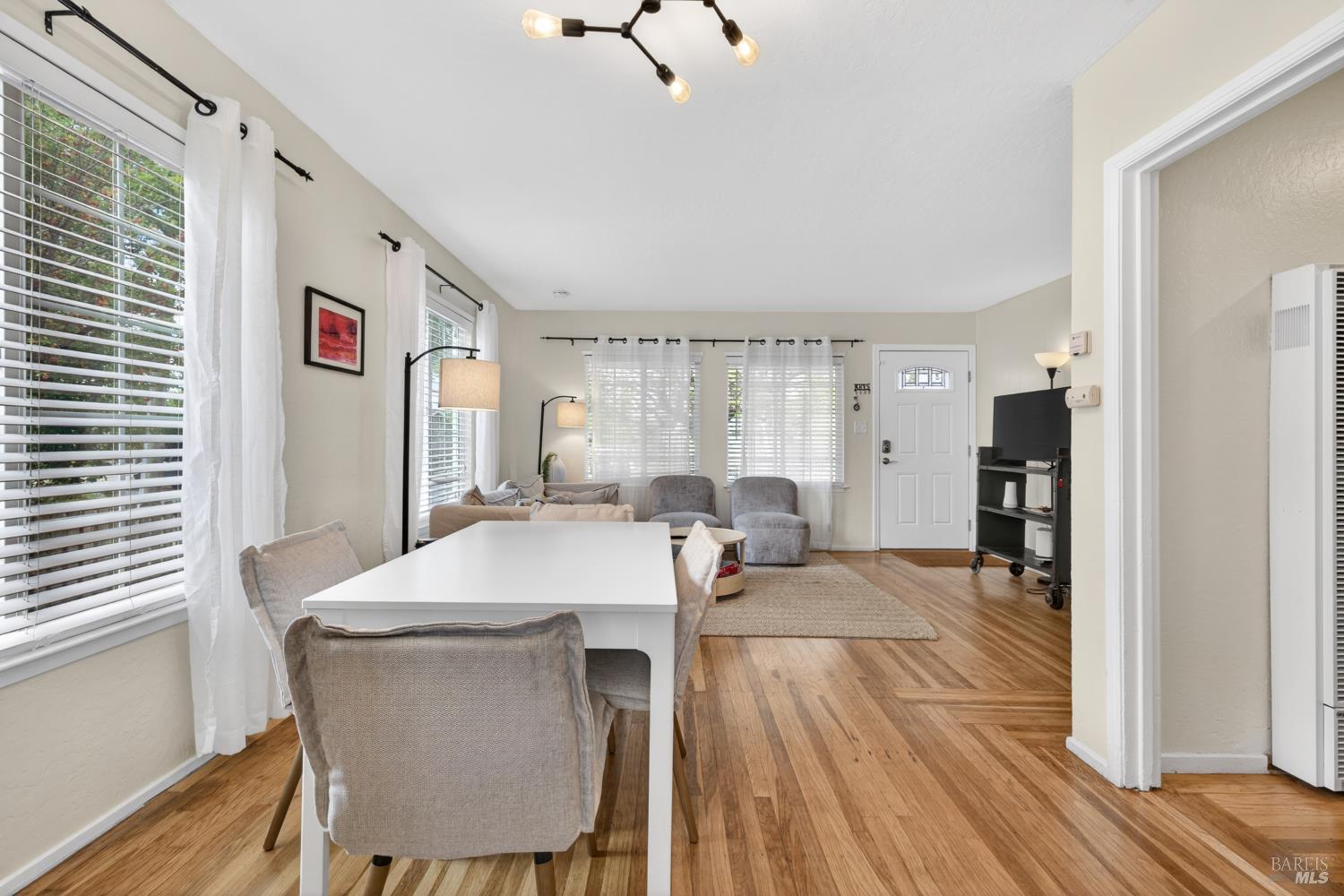 327 Vallejo Street Petaluma CA 94952