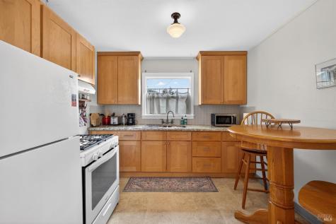 327 Vallejo Street Petaluma CA 94952