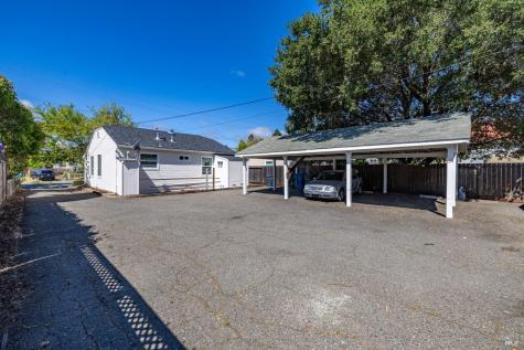 327 Vallejo Street Petaluma CA 94952
