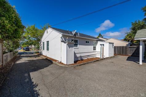 327 Vallejo Street Petaluma CA 94952