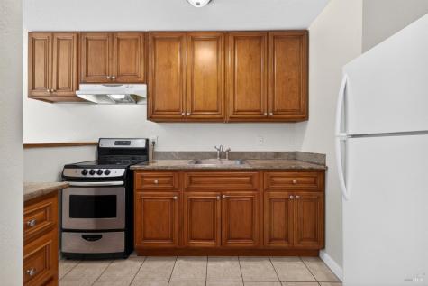 327 Vallejo Street Petaluma CA 94952