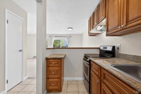 327 Vallejo Street Petaluma CA 94952