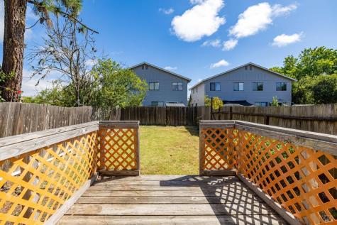 327 Vallejo Street Petaluma CA 94952