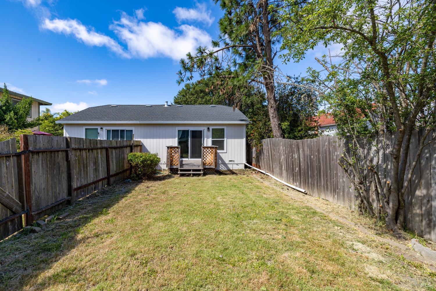 327 Vallejo Street Petaluma CA 94952