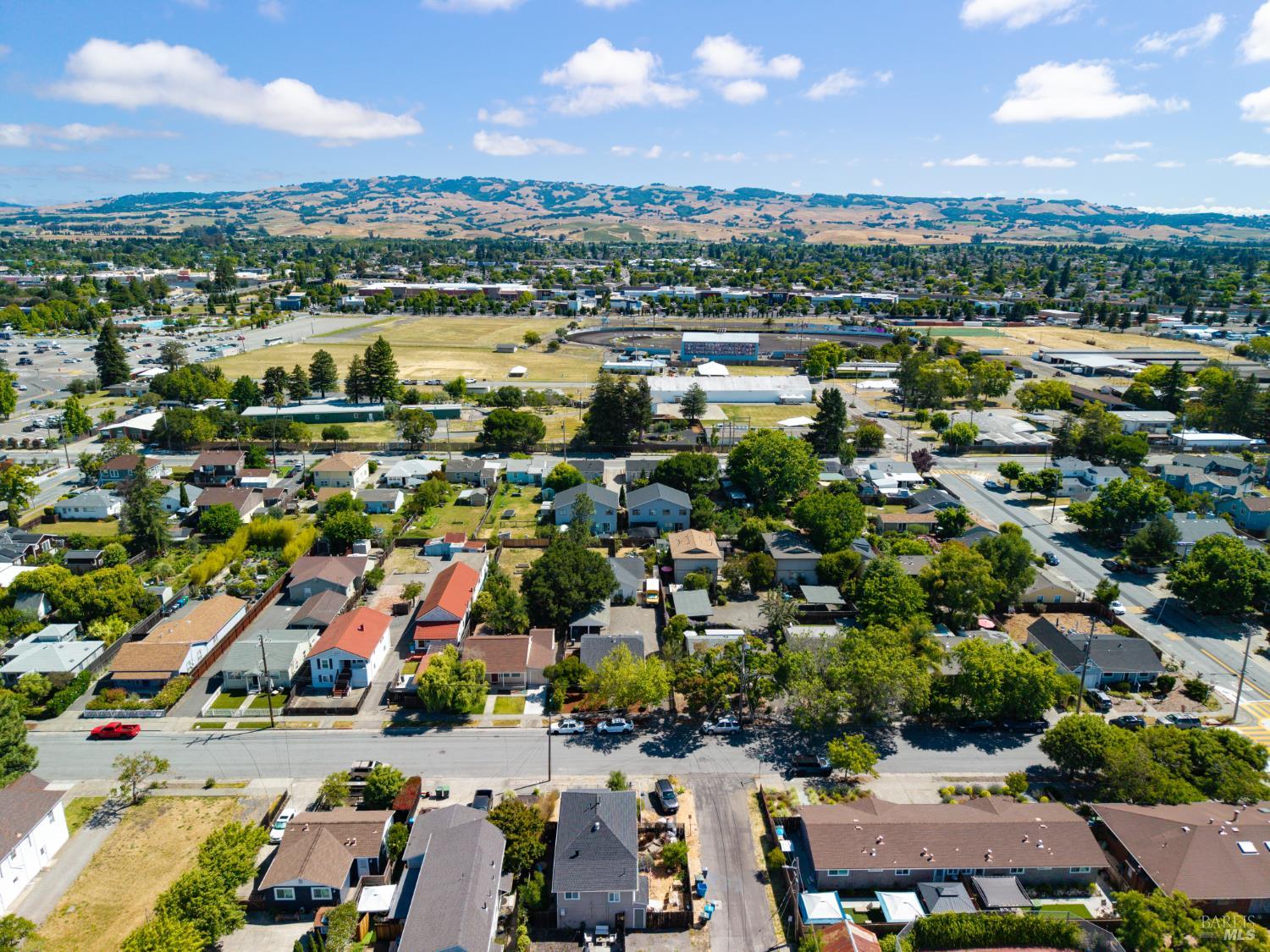 327 Vallejo Street Petaluma CA 94952