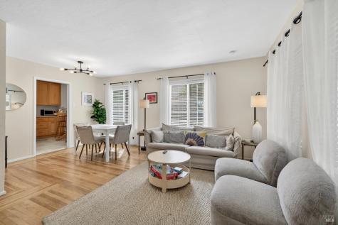 327 Vallejo Street Petaluma CA 94952
