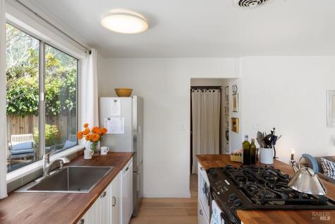 40-42 Arenal Avenue Stinson Beach CA 94970