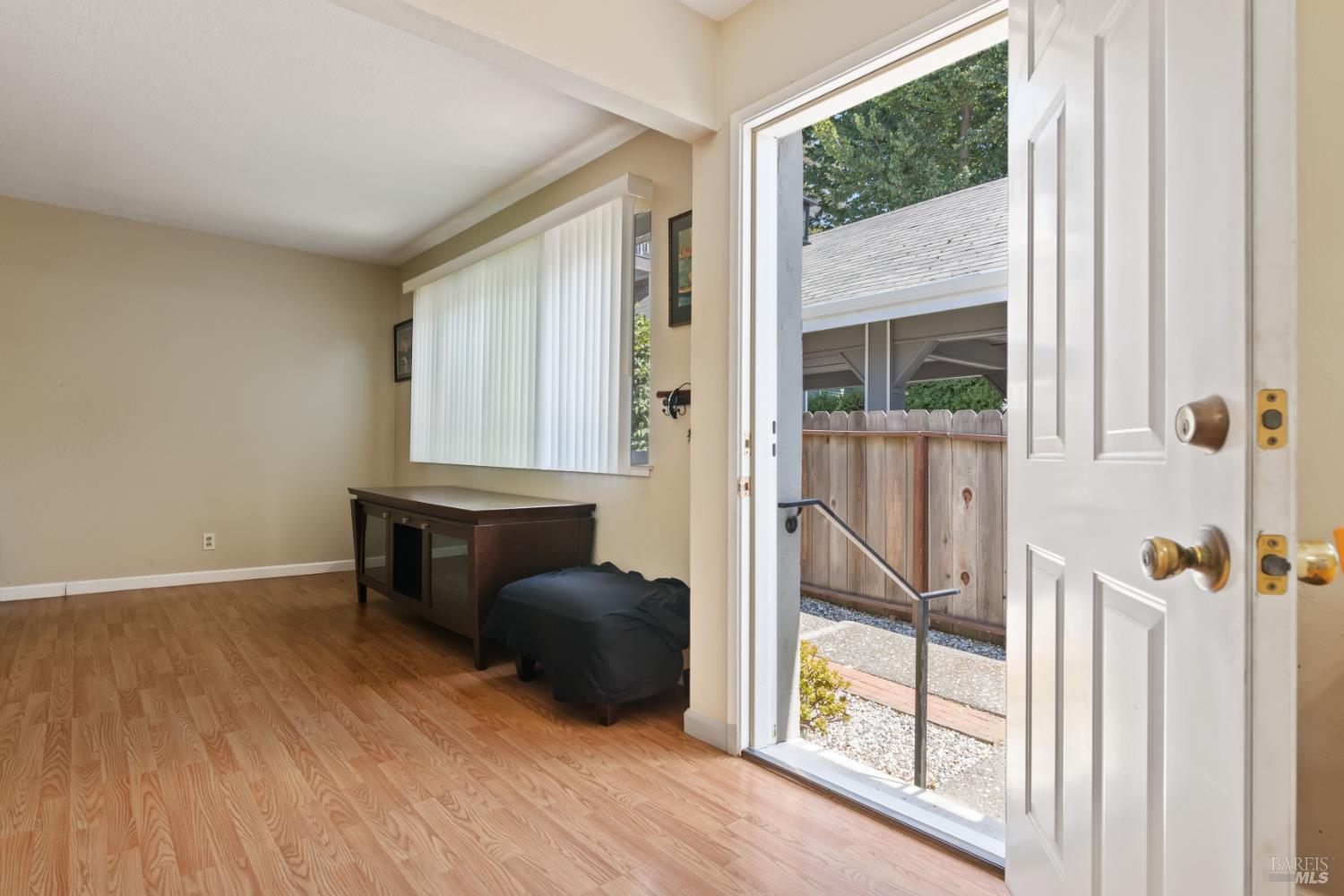 434-438 E H Street Benicia CA 94510