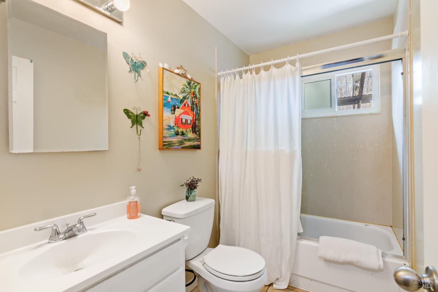 434-438 E H Street Benicia CA 94510