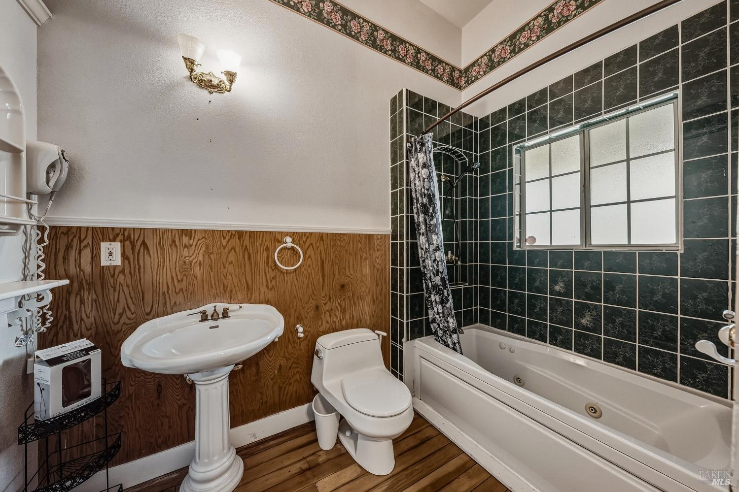 150 Clearlake Avenue Lakeport CA 95453