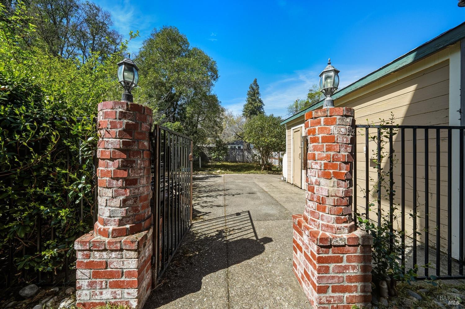 150 Clearlake Avenue Lakeport CA 95453