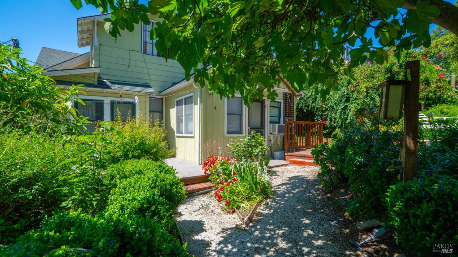 1348 Grand Avenue San Rafael CA 94901