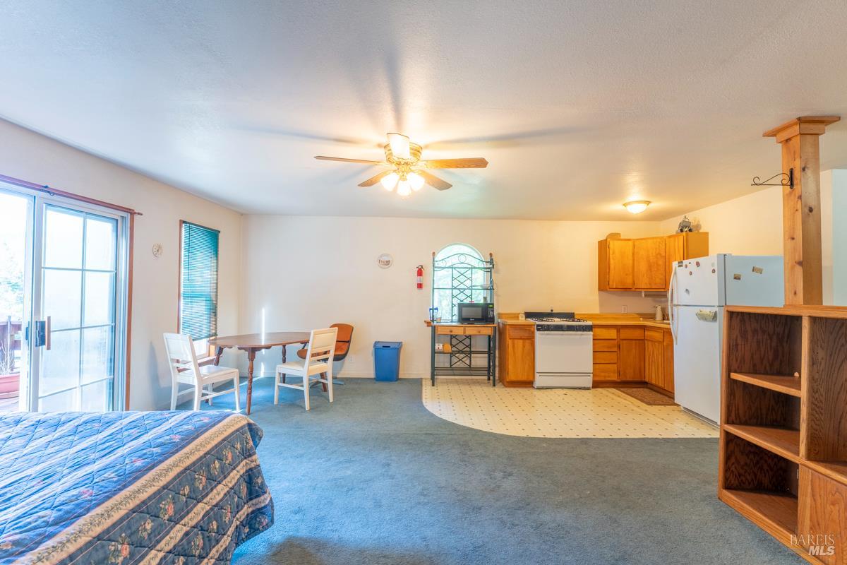 67951 N Hwy 101 Highway Leggett CA 95585