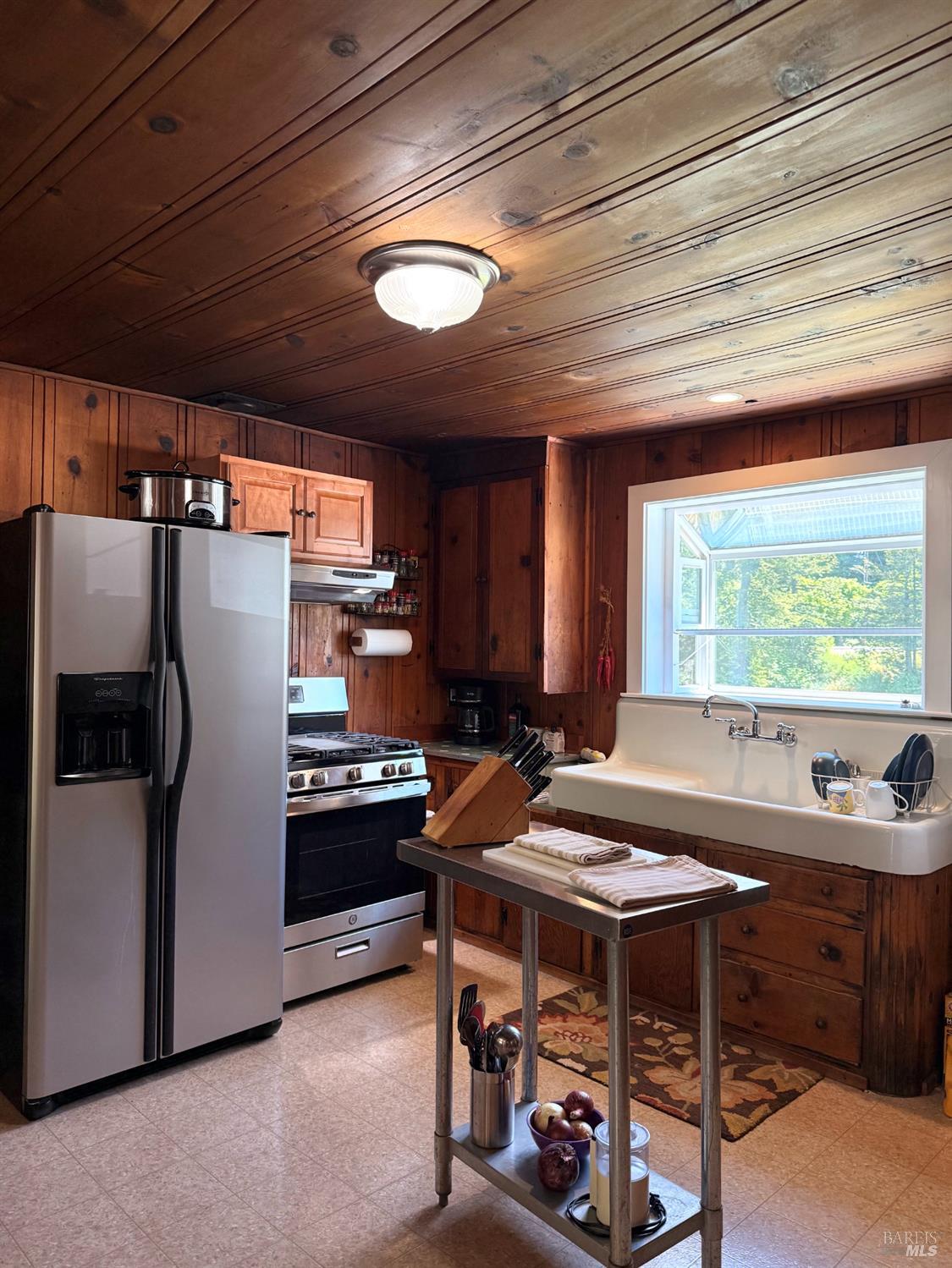 16352 5th Street Guerneville CA 95446