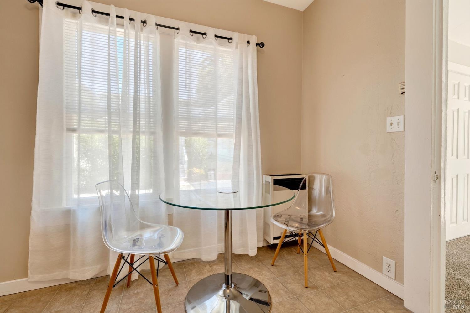 476 Sonoma Avenue Santa Rosa CA 95401
