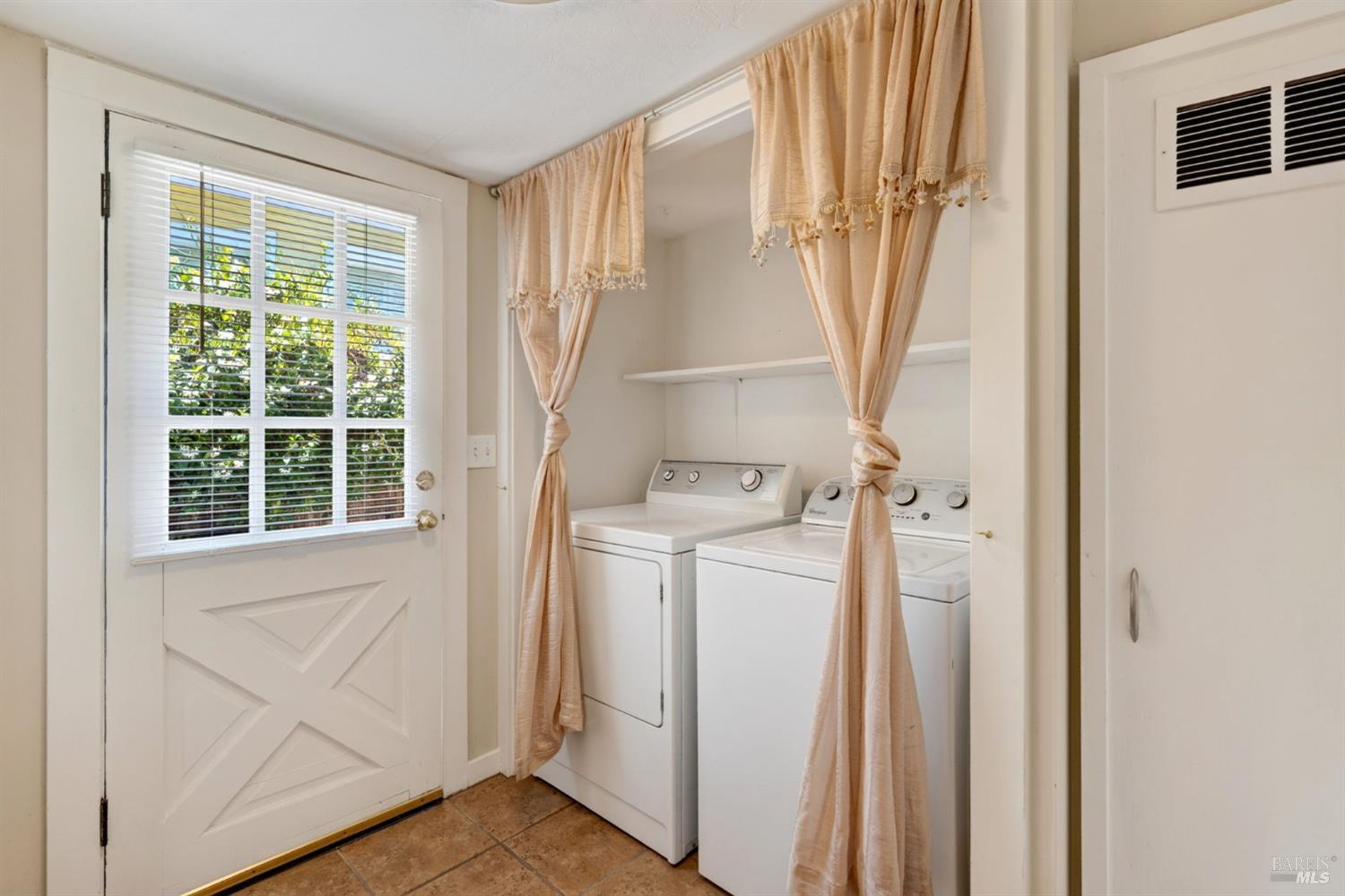476 Sonoma Avenue Santa Rosa CA 95401