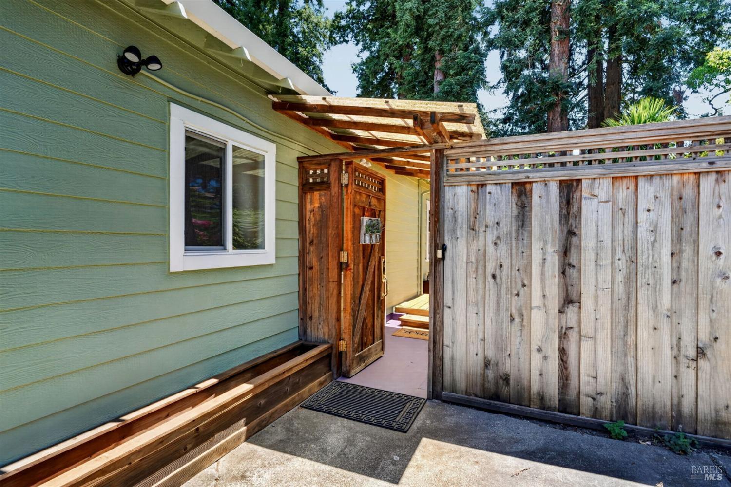 476 Sonoma Avenue Santa Rosa CA 95401