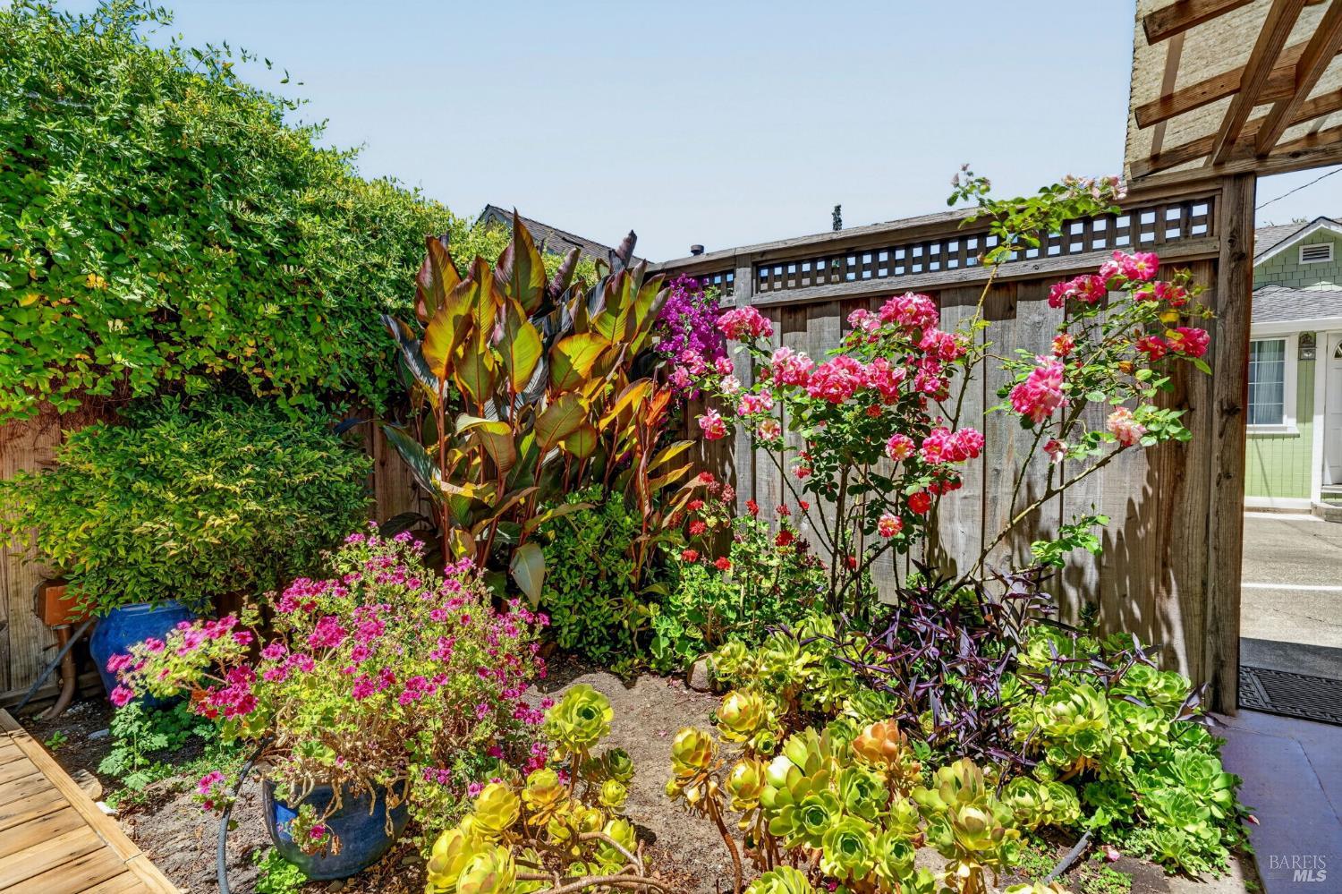 476 Sonoma Avenue Santa Rosa CA 95401
